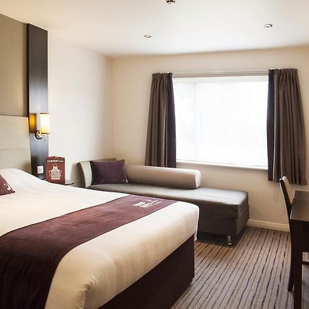 Premier Inn London Бекслігіт Екстер'єр фото