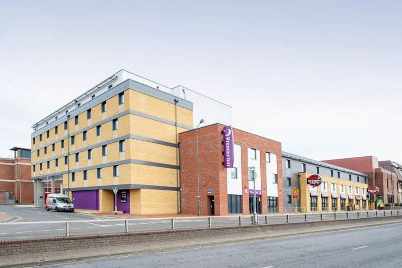 Premier Inn London Бекслігіт Екстер'єр фото