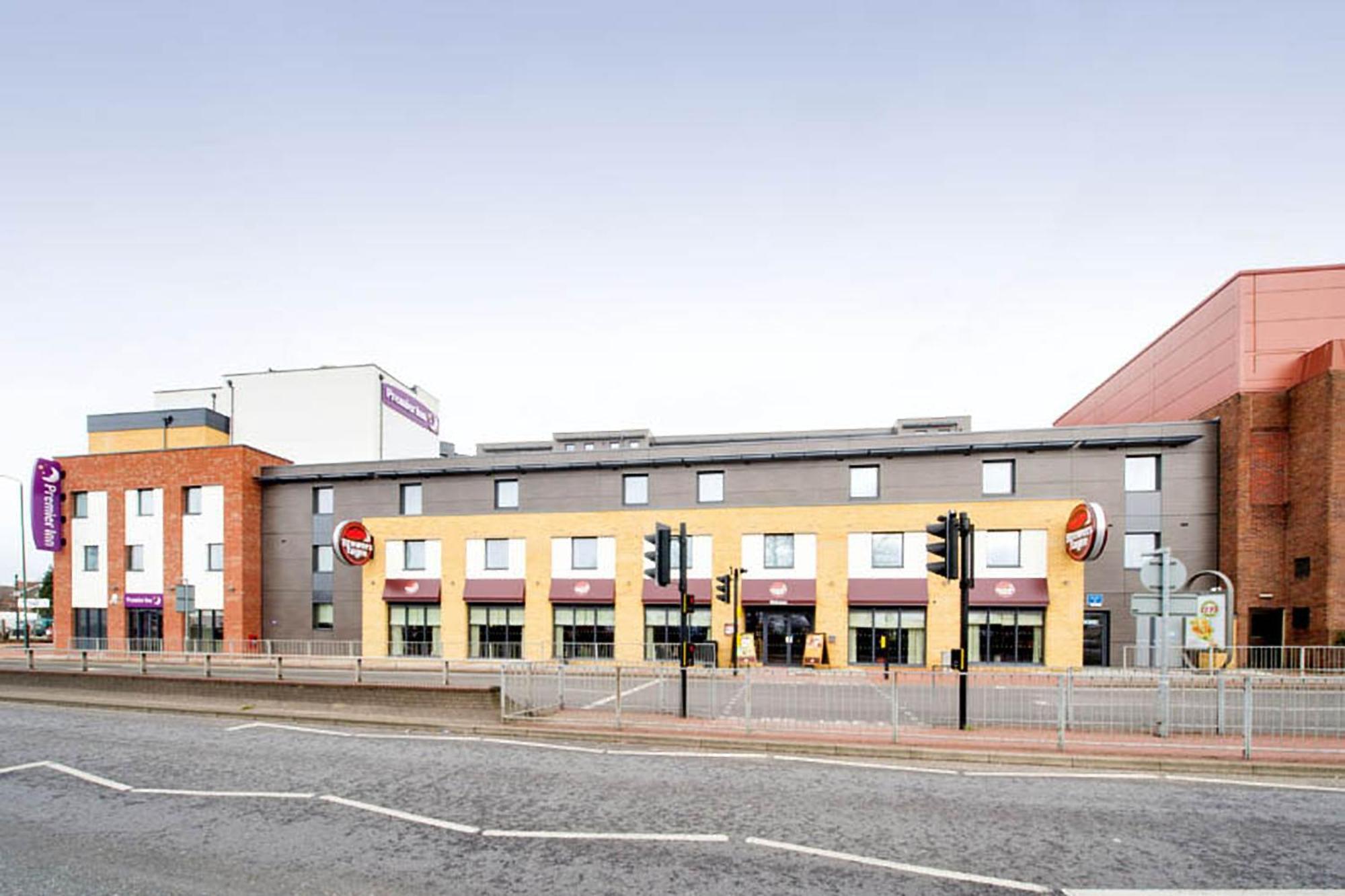 Premier Inn London Бекслігіт Екстер'єр фото