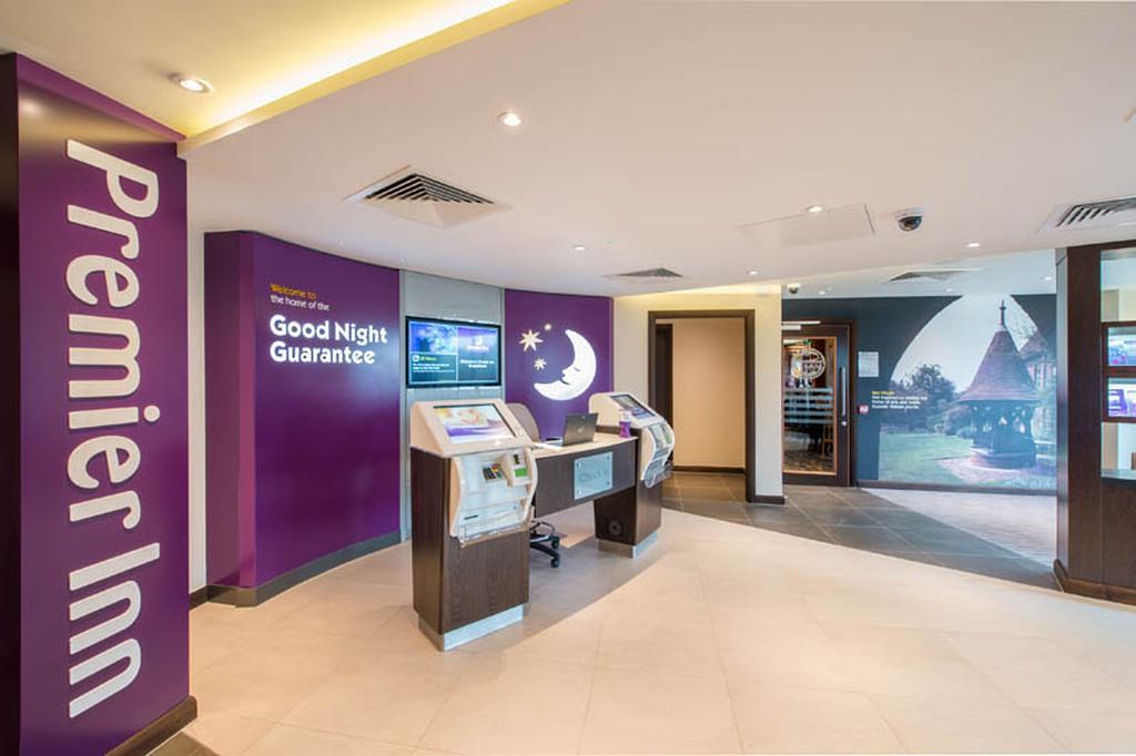 Premier Inn London Бекслігіт Екстер'єр фото